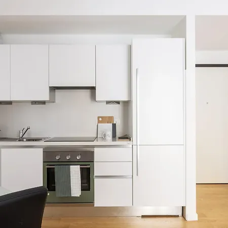 Joivy Sunny 1-bed Flat With Balcony Lejlighed *